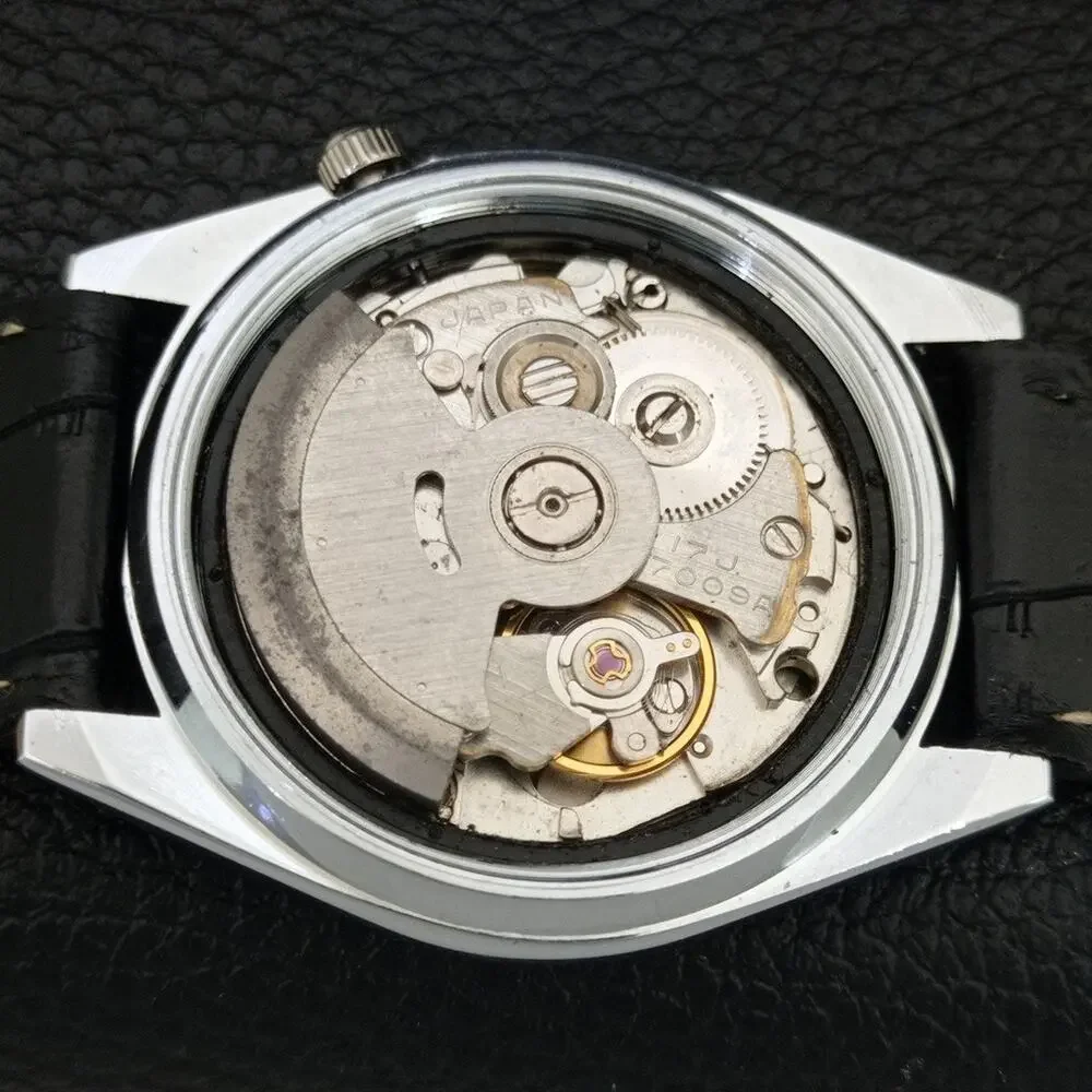 Vintage 1981 Seiko Automatic Mens Silver Watch W/daydate & Silver accents